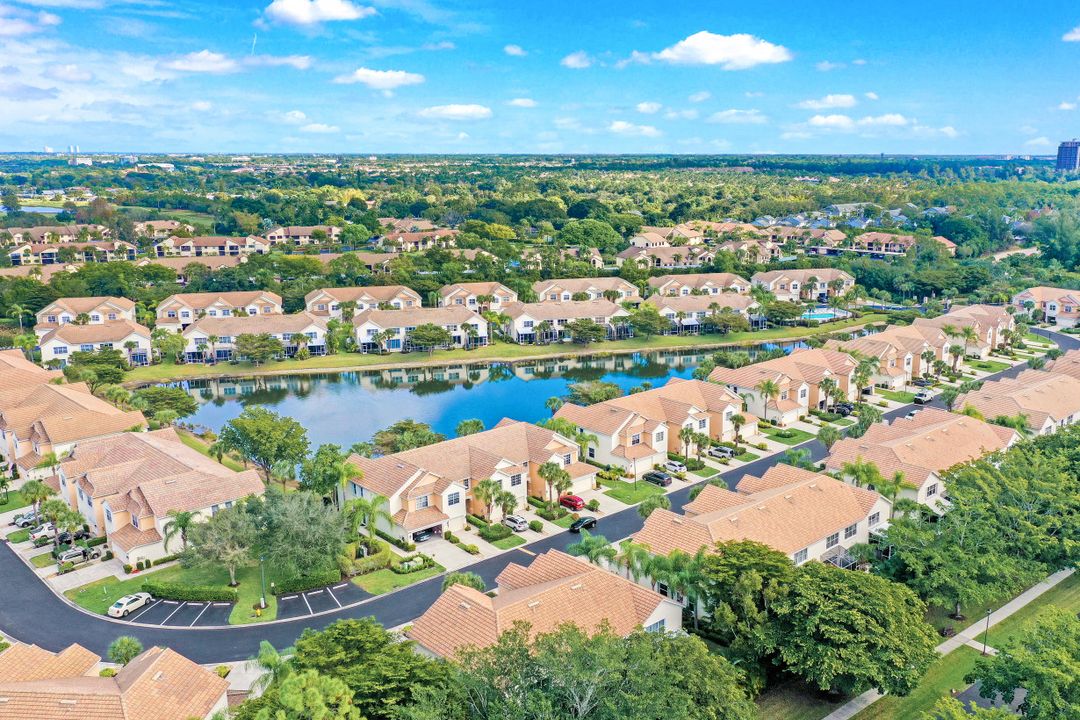 8430 Village Edge Cir, Fort Myers, FL 33919