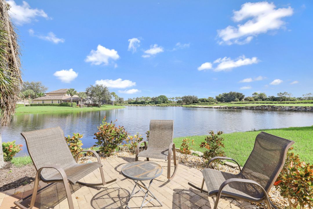 9167 Shale Ct, Naples, FL 34120