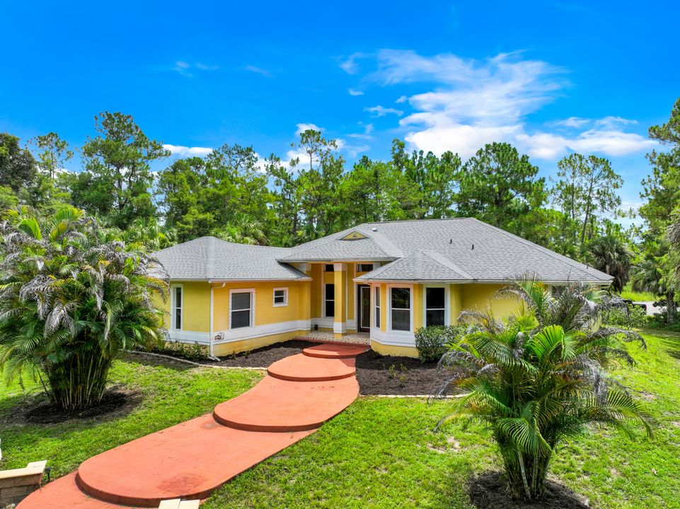 180 23rd St NW, Naples, FL 34120