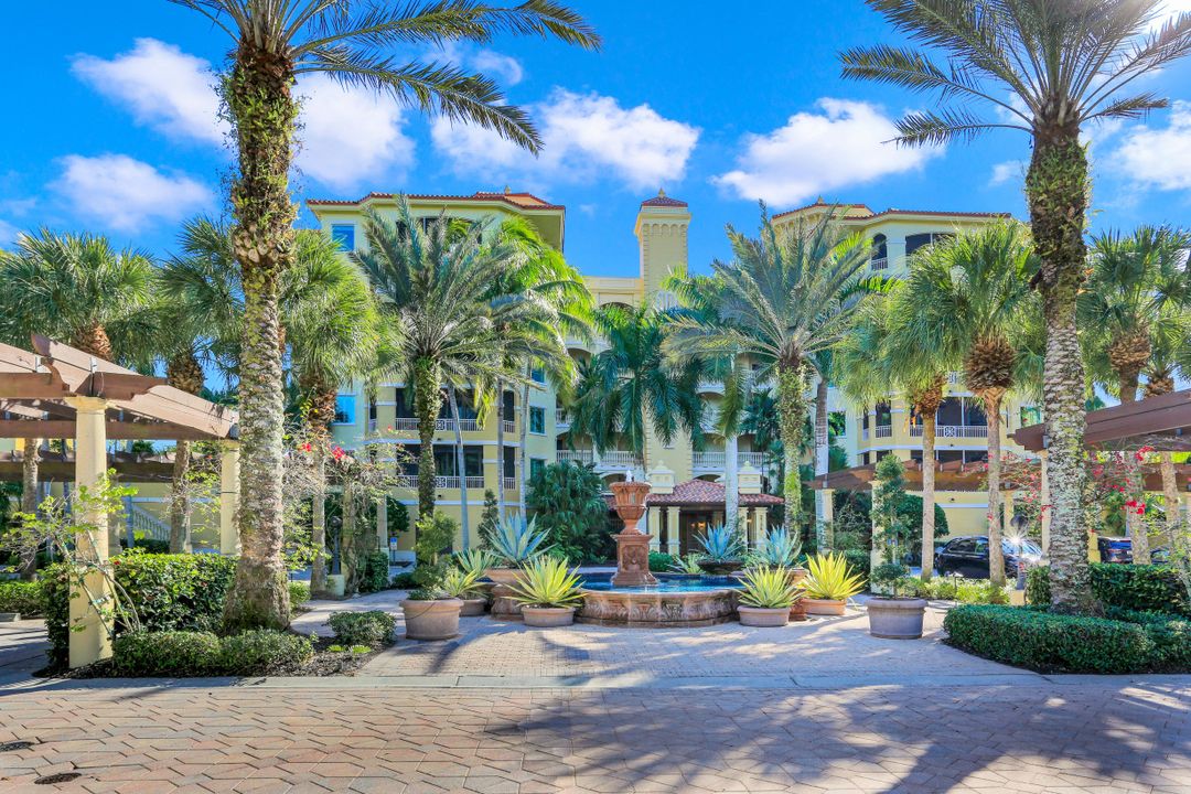 2738 Tiburon Blvd E #B-501, Naples, FL 34109