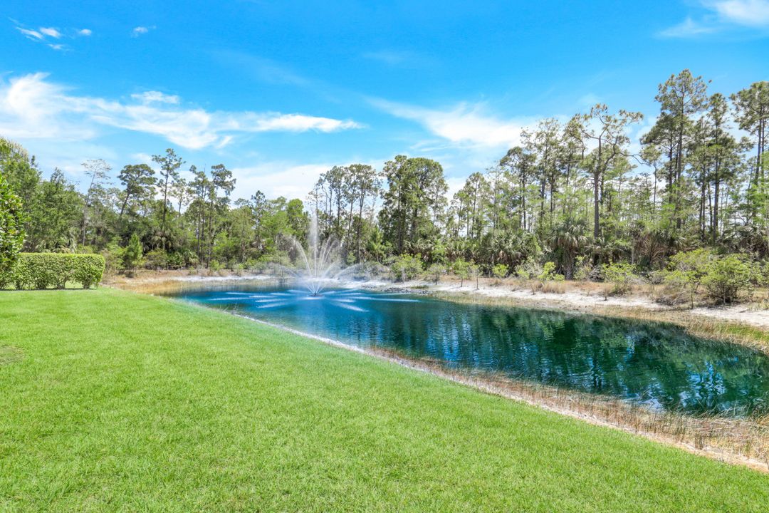 7323 Acorn Way, Naples, FL 34119