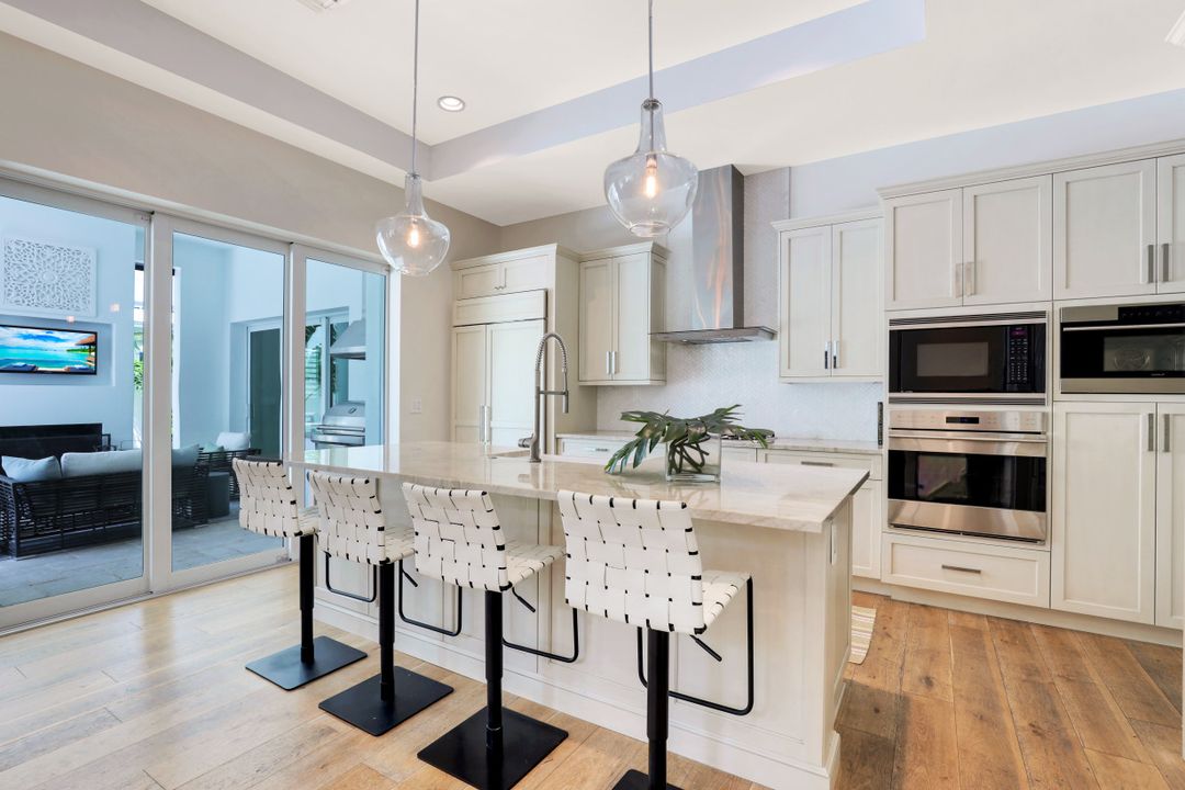 9184 Mercato Ln, Naples, FL 34108