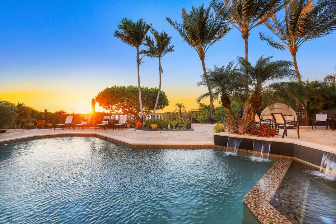 202 S Beach Dr, Marco Island, FL 34145