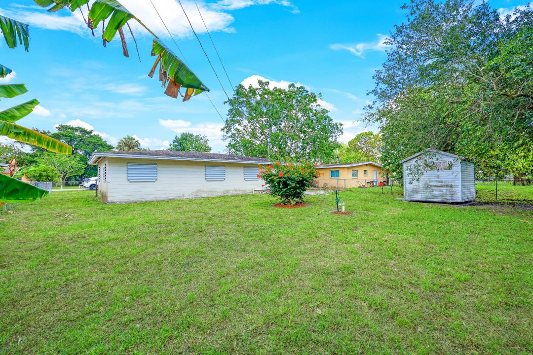 1209 Biscayne Dr, Cape Coral, FL 33909