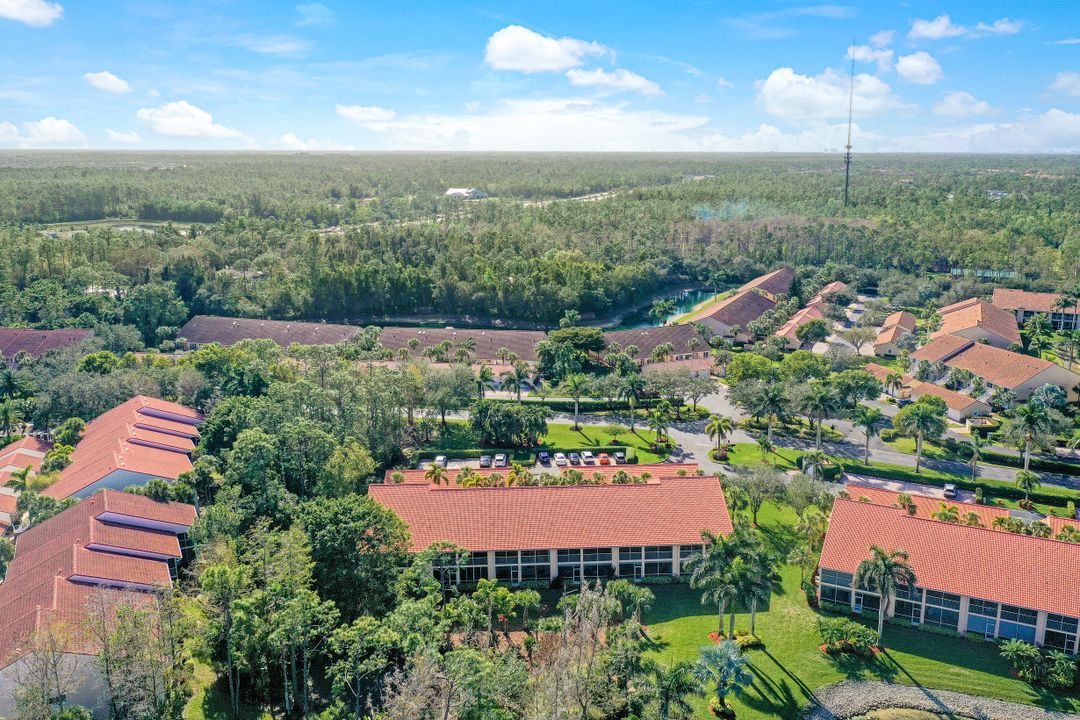 2365 Bayou Ln #4, Naples, FL 34112