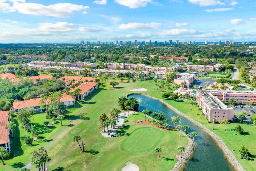 200 Turtle Lake Ct #303, Naples, FL 34105