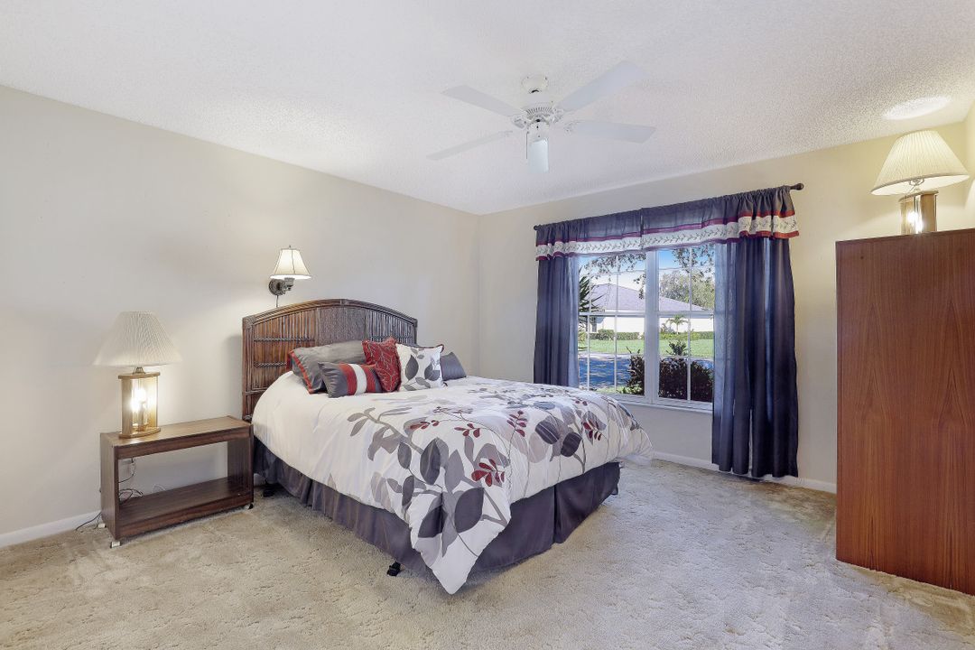 1250 Arcola Dr, Fort Myers, FL 33919