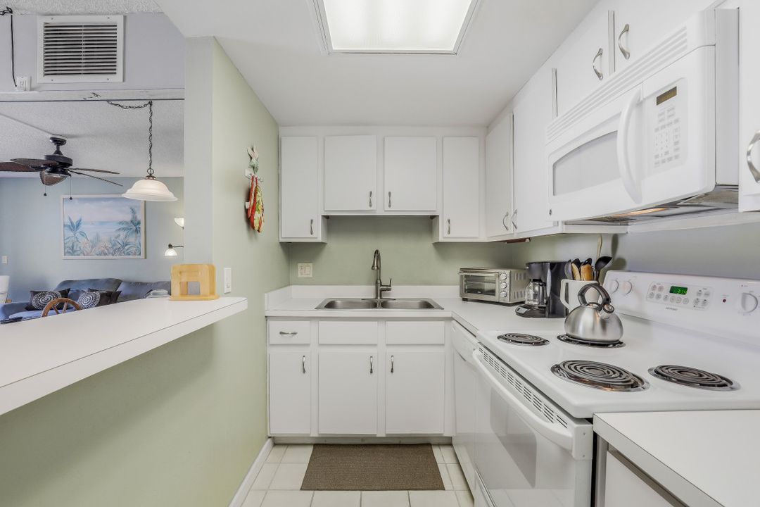 180 Seaview Ct #410, Marco Island, FL 34145