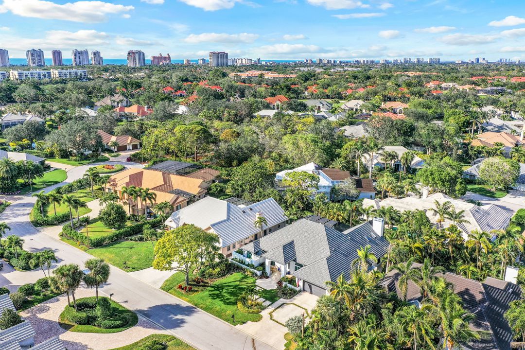 713 Shadow Lake Ln, Naples, FL 34108