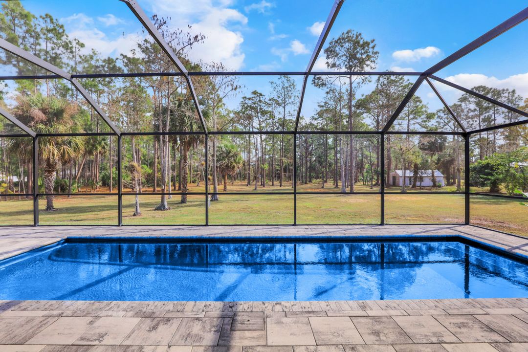 1960 16th St NE, Naples, FL 34120