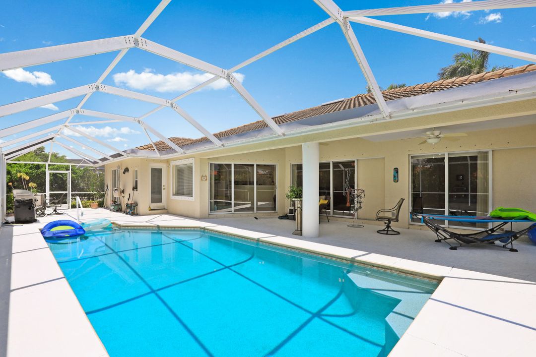 718 Fairlawn Ct, Marco Island, FL 34145