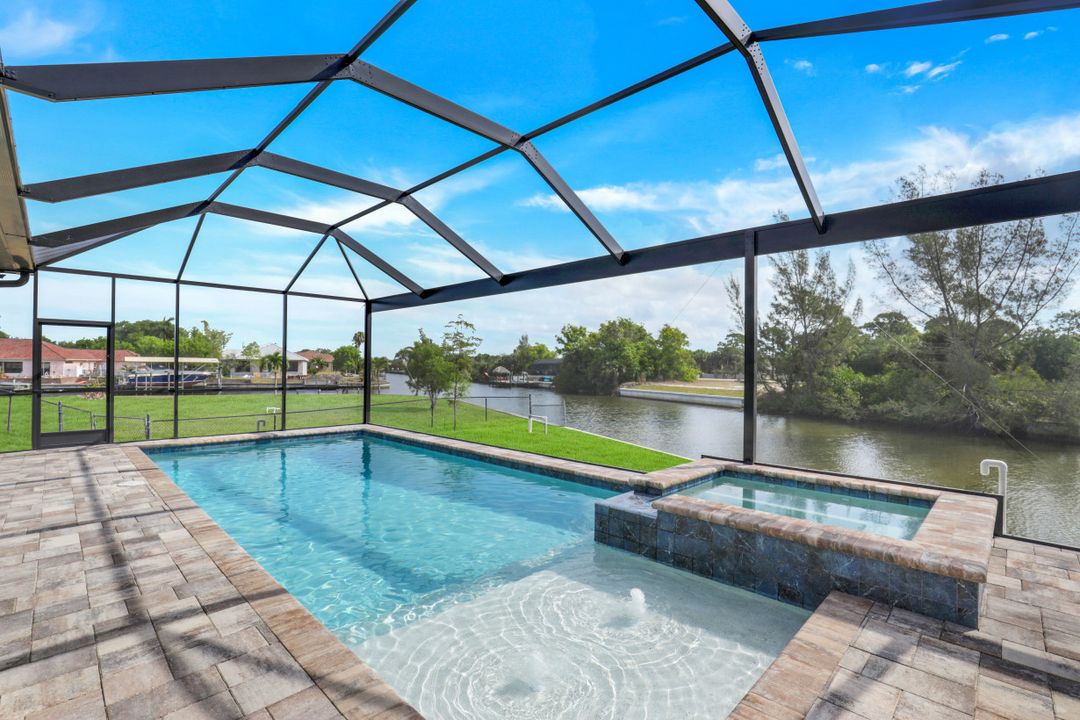 2833 NW 41st Ave, Cape Coral, FL 33993