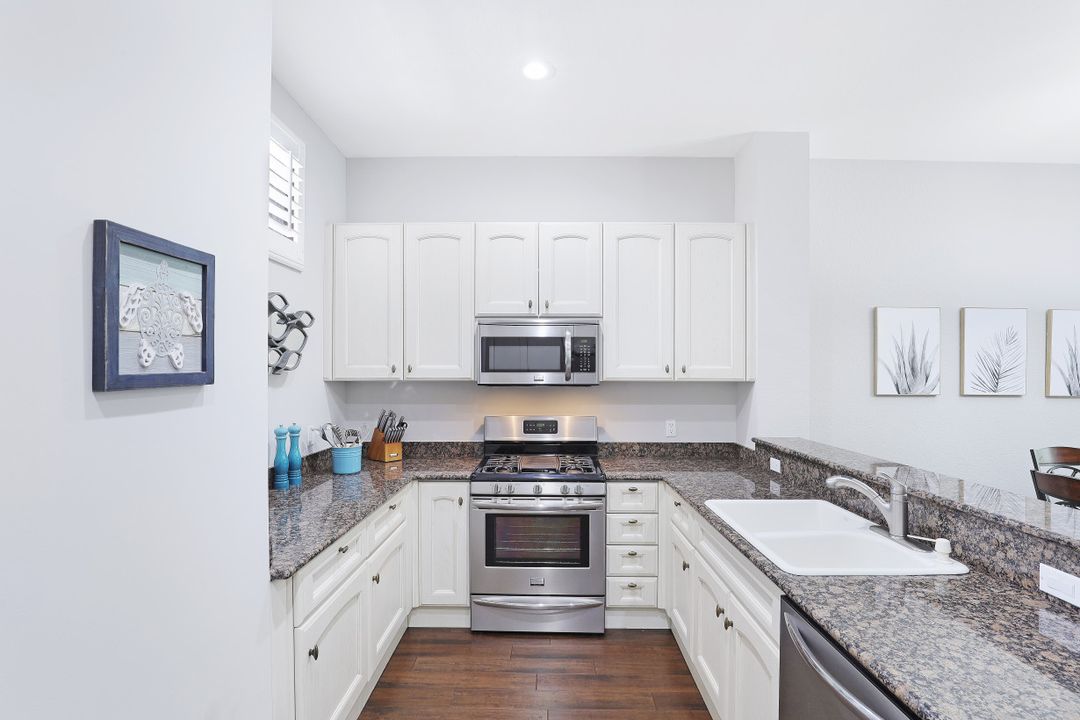 3720 Montreux Ln #203, Naples, FL 34114