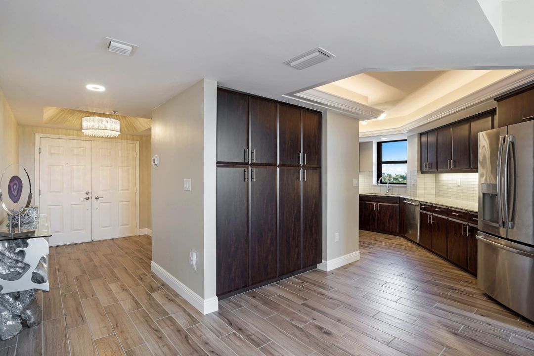 6001 Pelican Bay Blvd #305, Naples, FL 34108