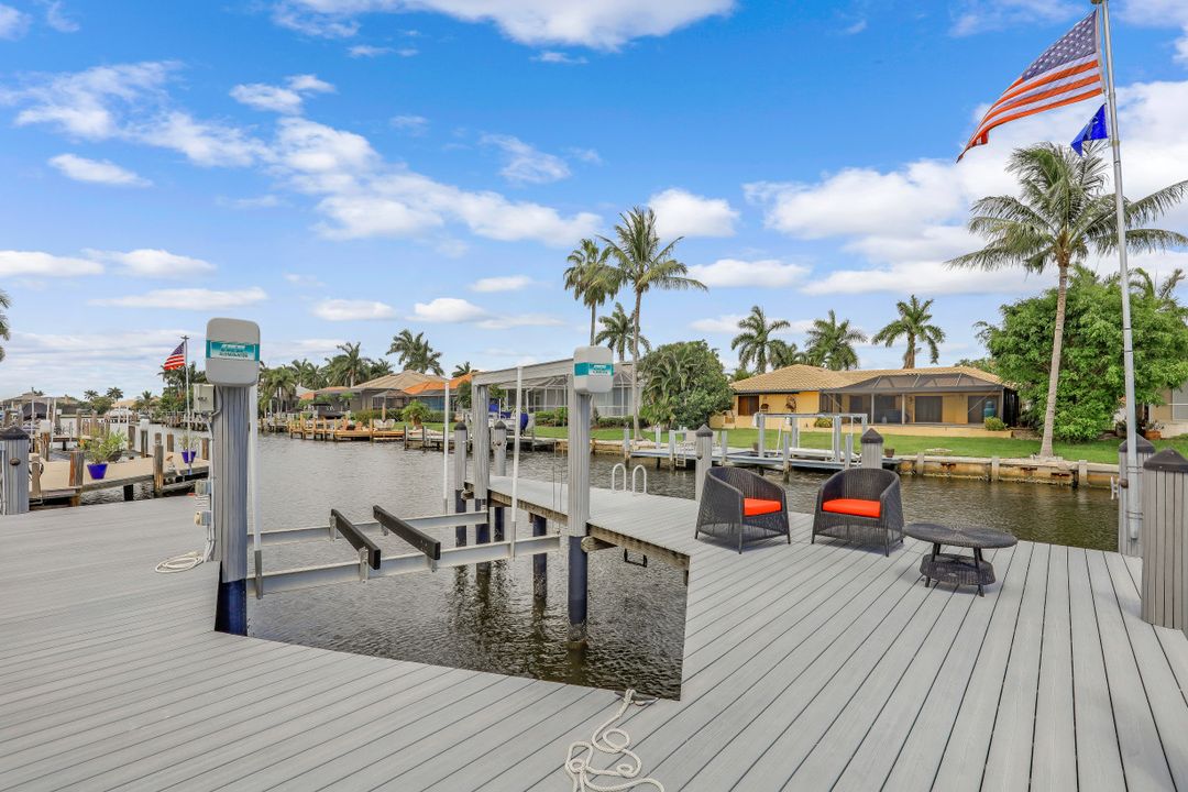 1567 Jamaica Ct, Marco Island, FL 34145