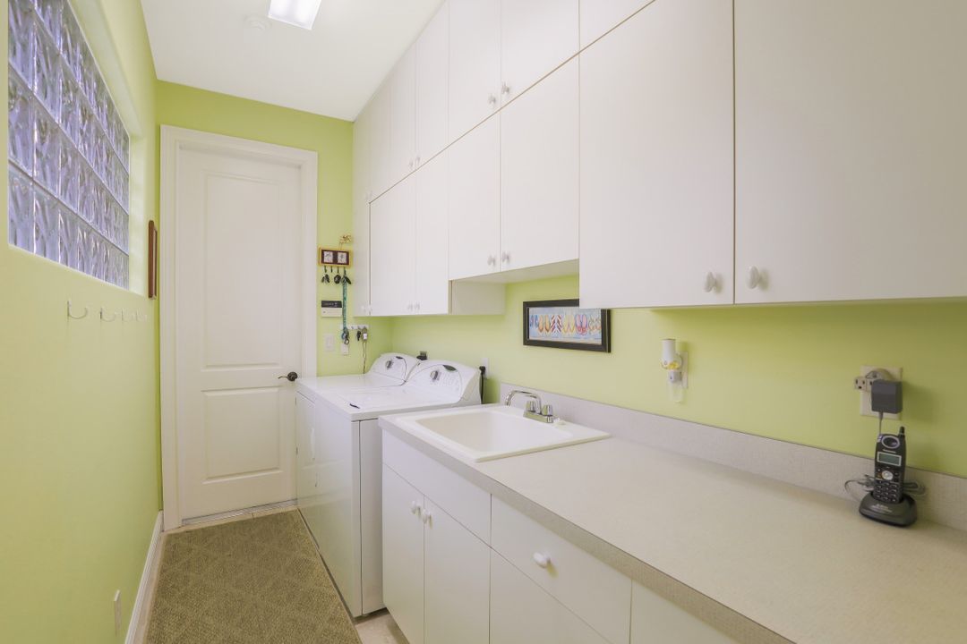 3133 Terramar Dr, Naples, FL 34119