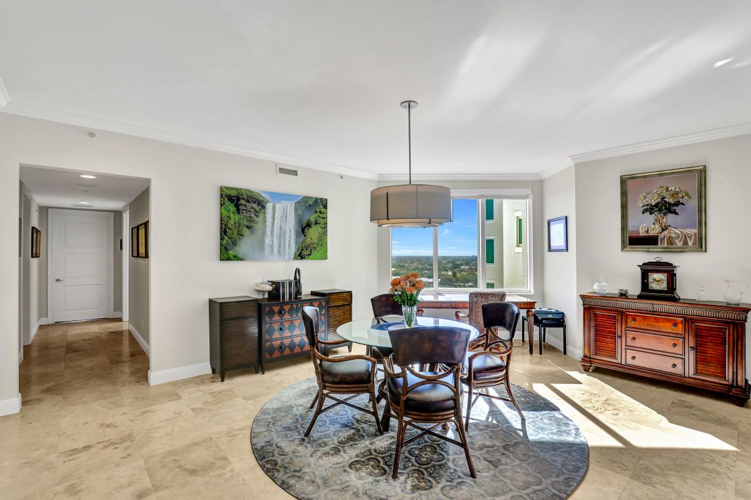 265 Indies Way #1404, Naples, FL 34110