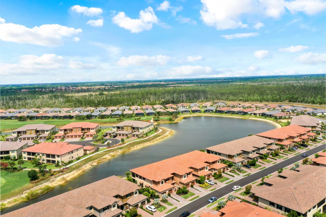 9650 Montelanico Loop #102, Naples, FL 34119