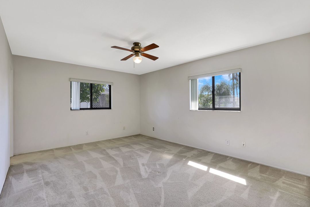 924 SE 15th St, Cape Coral, FL 33990