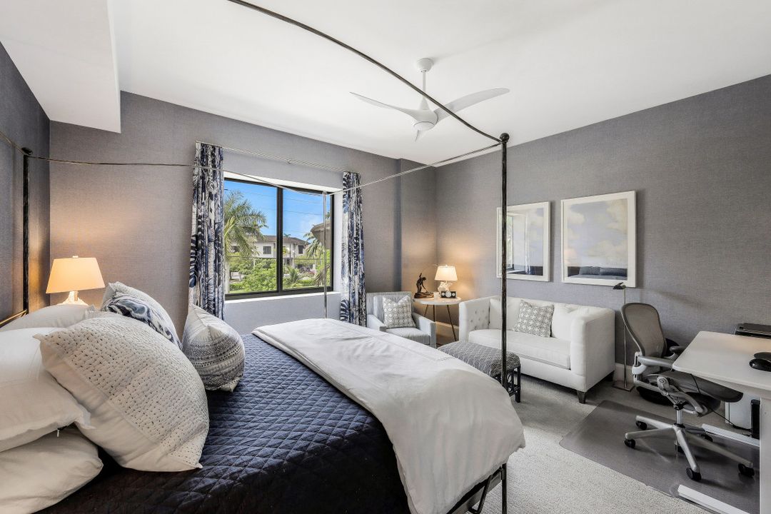 1030 3rd Ave S #105, Naples, FL 34102