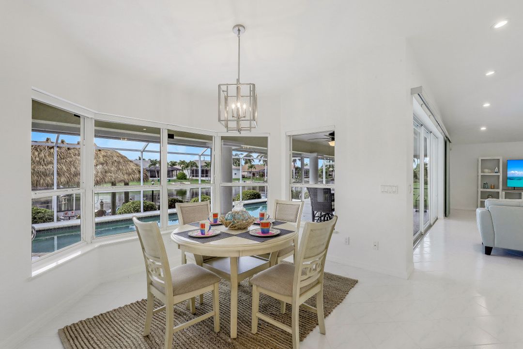 2700 SW 36th Ln, Cape Coral, FL 33914