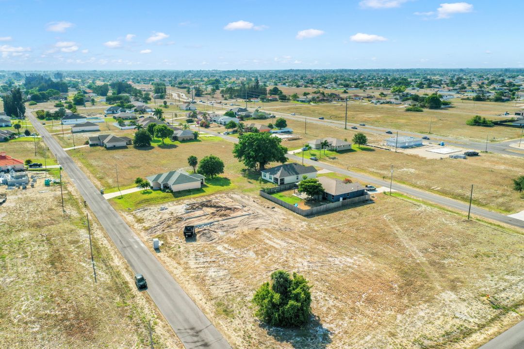 1405 SW 1st St, Cape Coral, FL 33991