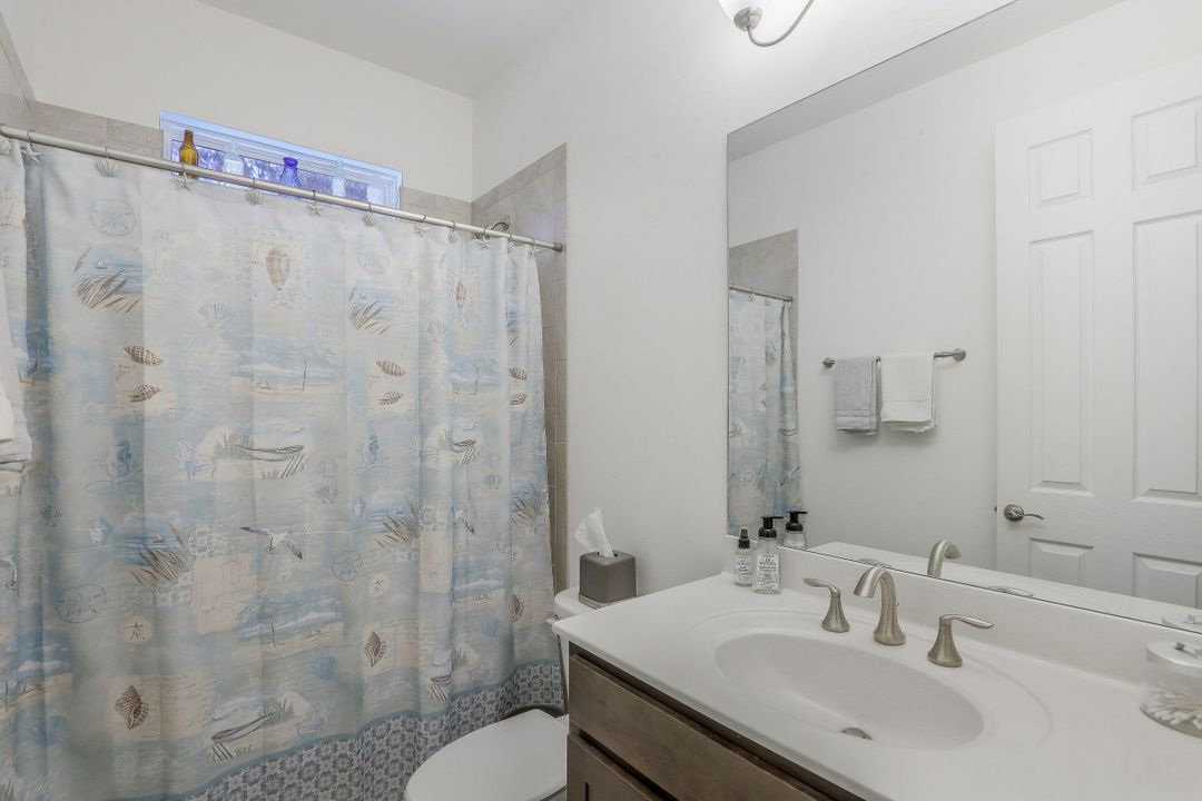 3101 Amadora Cir, Cape Coral, FL 33909