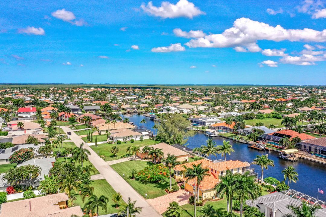 2305 SW 50th St, Cape Coral, FL 33914