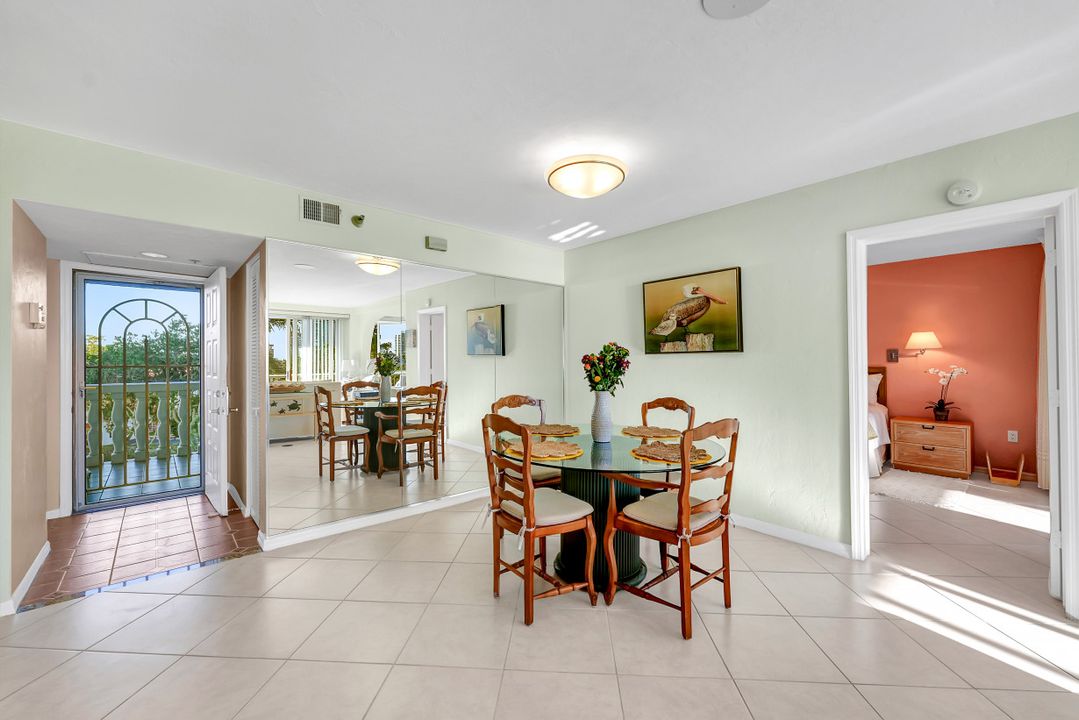 5501 Heron Point Dr #302, Naples, FL 34108
