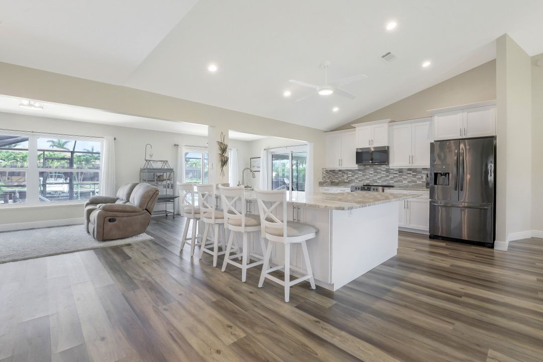 2307 SW 40th St, Cape Coral, FL 33914