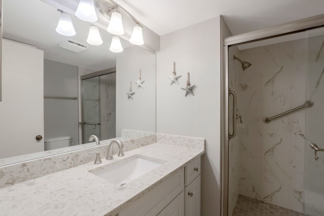 180 Turtle Lake Ct #103, Naples, FL 34105