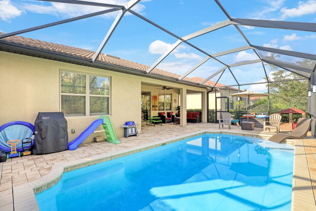 16432 Aberdeen Wy, Naples, FL 34110