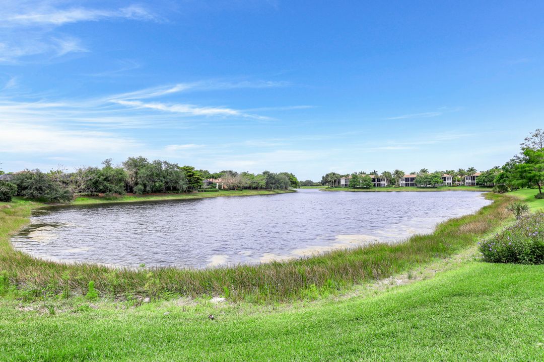 15501 Monterosso Ln #201, Naples, FL 34110