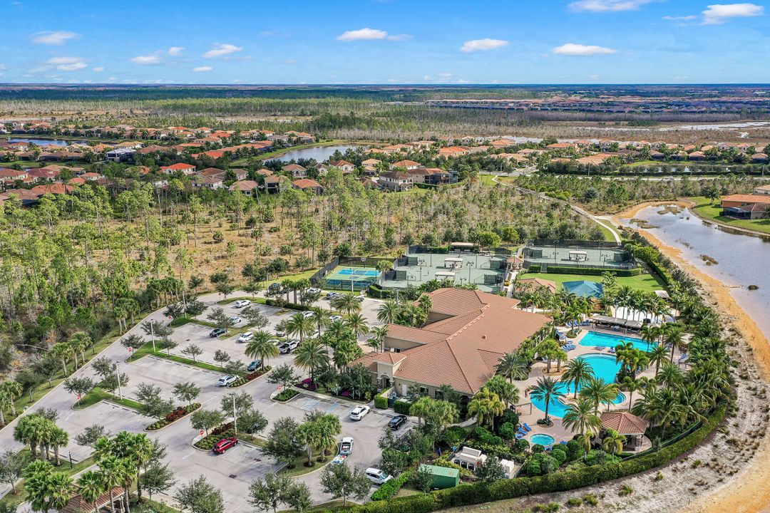 3618 Santaren Ct, Naples, FL 34119