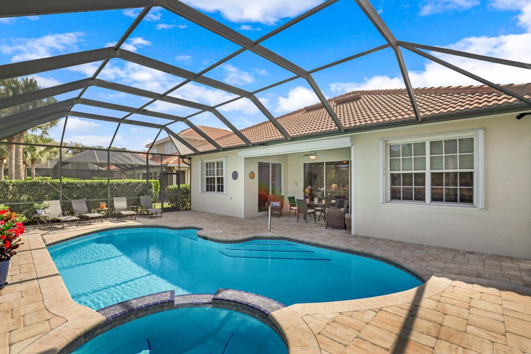 9114 Falling Leaf Dr, Bonita Springs, FL 34135