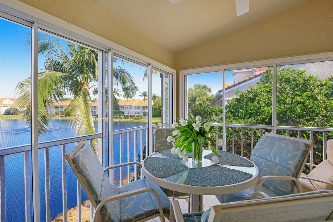 8345 Excalibur Cir #M-12, Naples, FL 34108