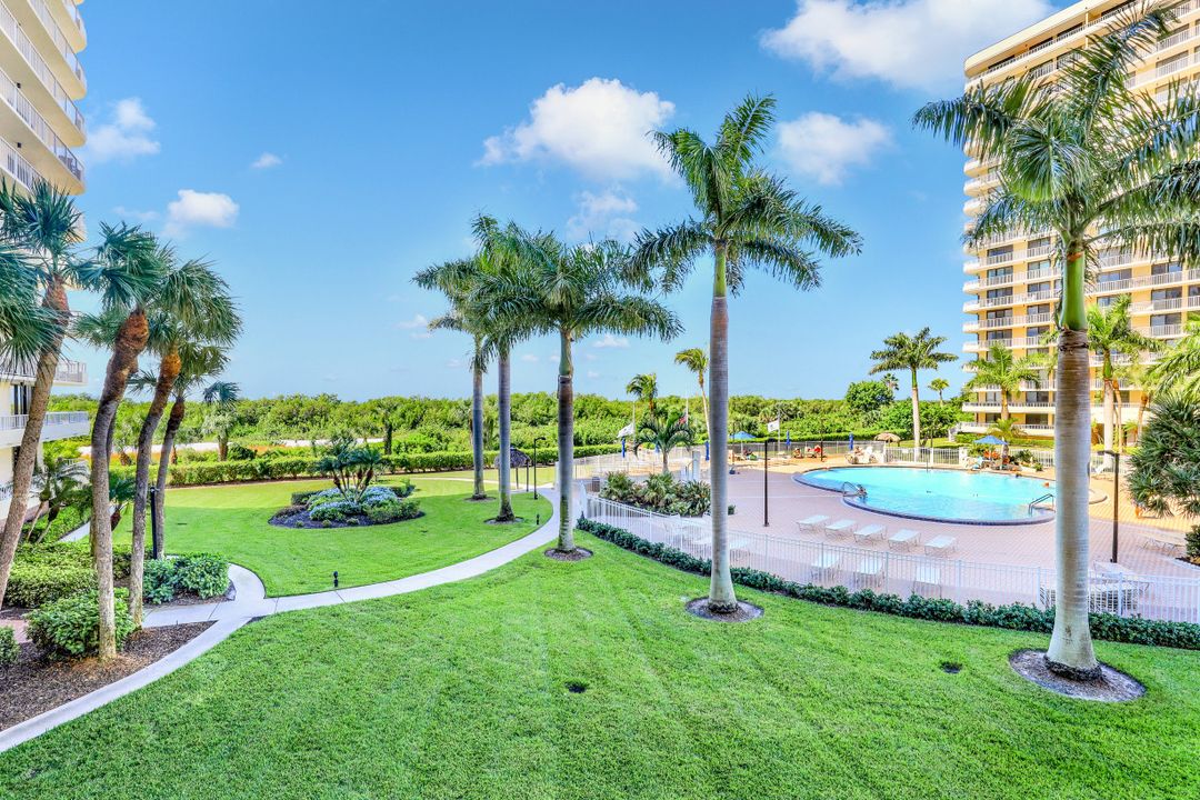 380 Seaview Ct #202, Marco Island, FL 34145