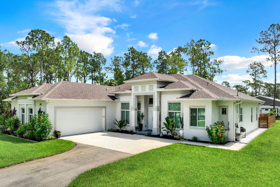 2112 16th St NE, Naples, FL 34120