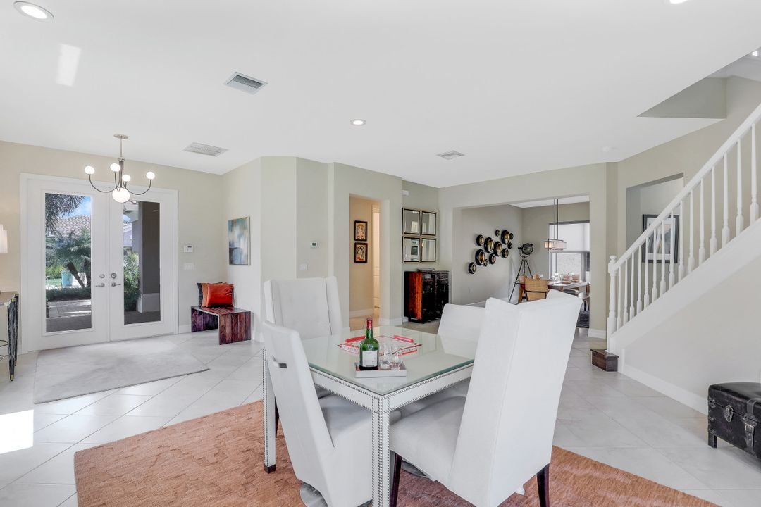 3054 Hudson Terrace, Naples, FL 34119