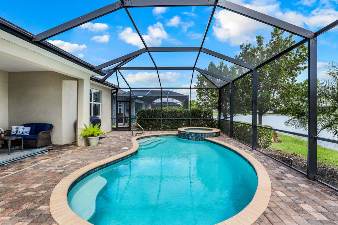 16479 Bonita Landing Cir, Bonita Springs, FL 34135