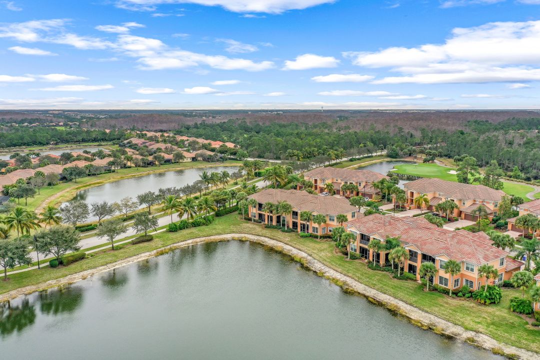 10390 Glastonbury Cir #102, Fort Myers, FL 33913