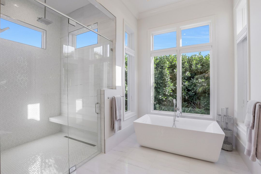 3862 Woodlake Dr, Bonita Springs, FL 34134