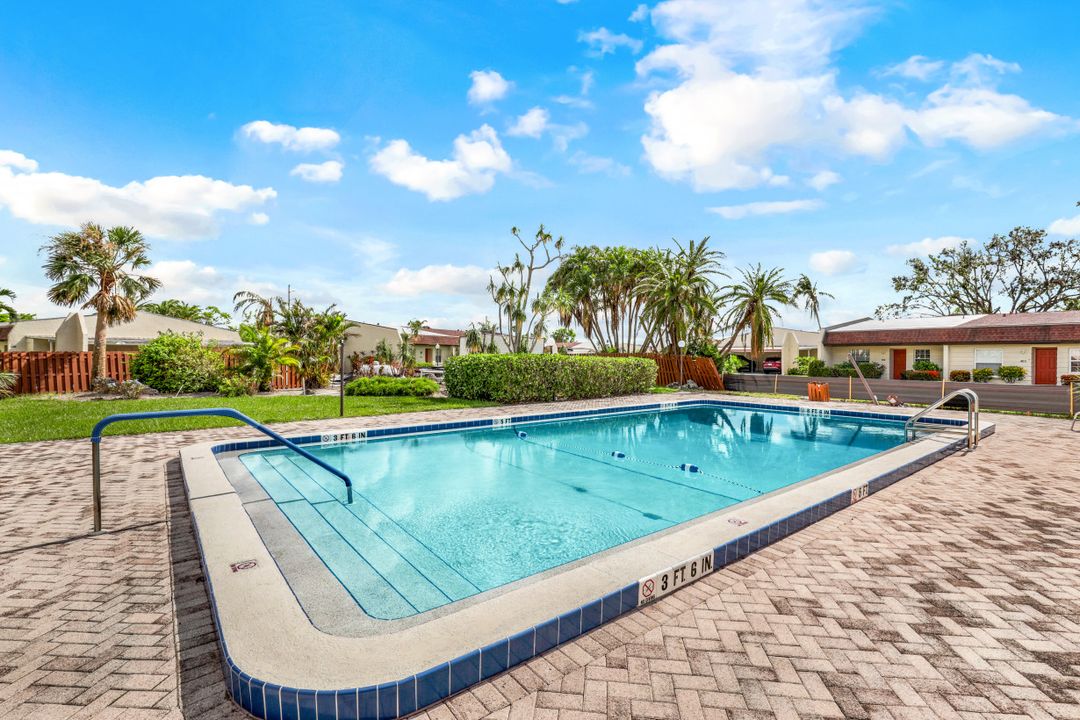 6300 South Pointe Blvd #132, Fort Myers, FL 33919