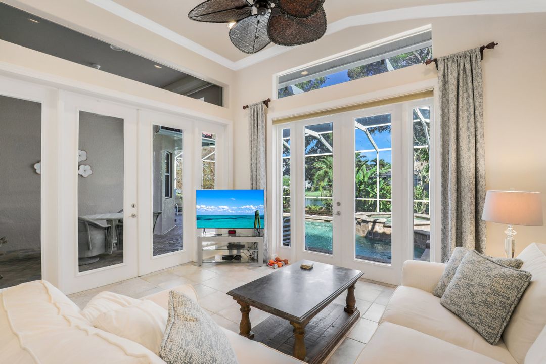 6900 Anthurium Ln, Naples, FL 34113