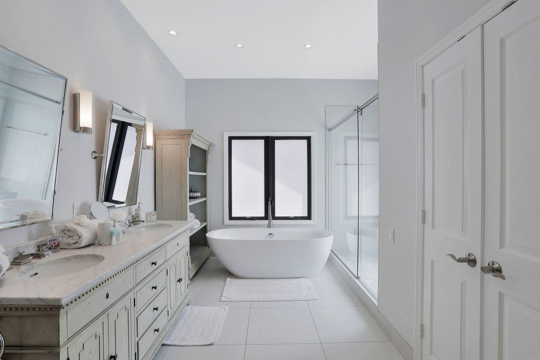 850 Eubanks Ct, Marco Island, FL 34145