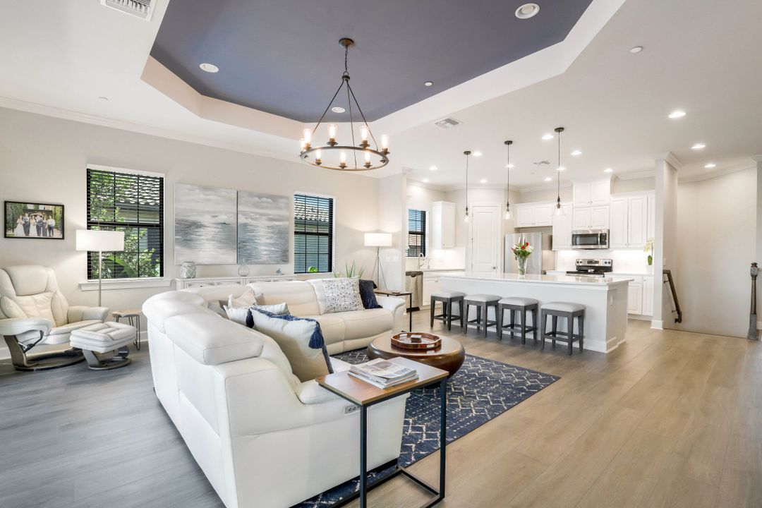 9653 Montelanico Loop, Naples, FL 34119