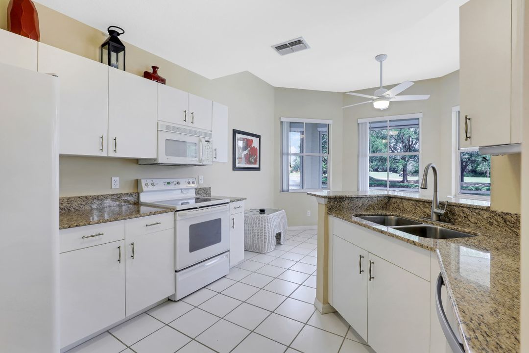 9111 Las Maderas Dr, Bonita Springs, FL 34135