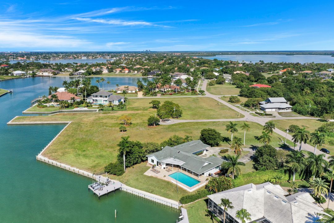 1028 W Inlet Dr, Marco Island, FL 34145