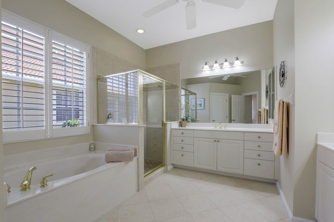 9114 Falling Leaf Dr, Bonita Springs, FL 34135