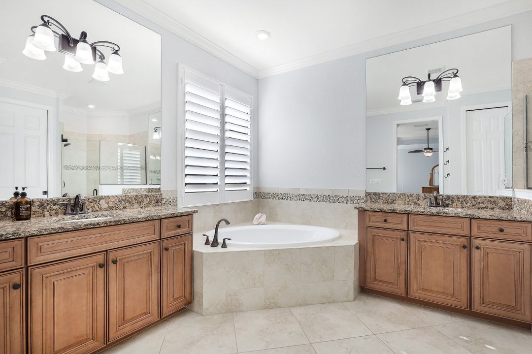 28083 Edenderry Ct, Bonita Springs, FL 34135